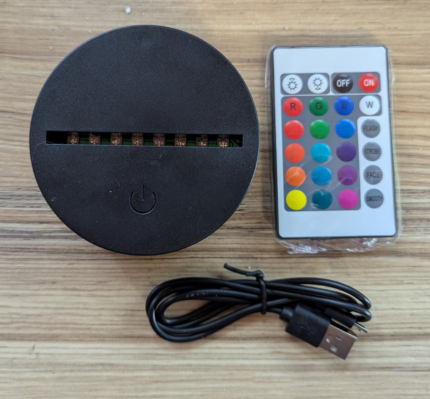 Adorable Colour-Changing Child’s Night Light | Soft Glow | Perfect for Kids' Bedrooms | Battery or USB powered | Safe